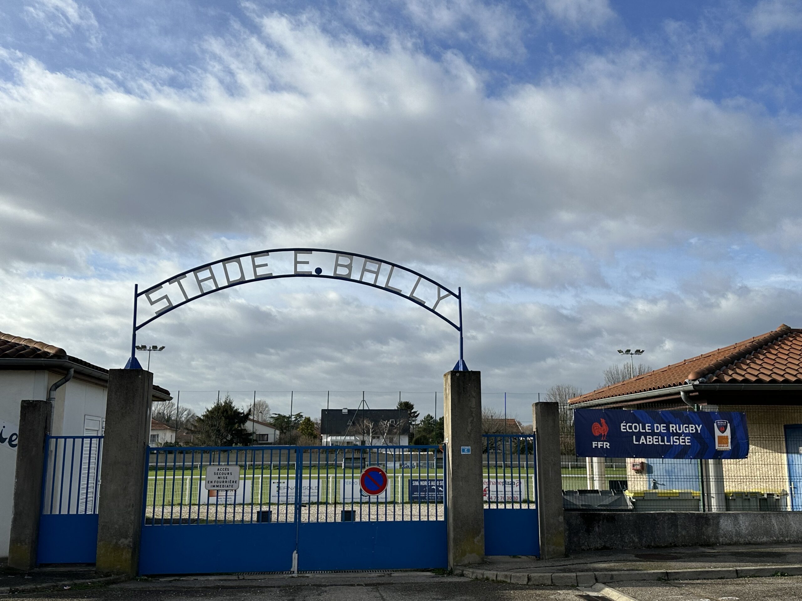 Stade mythique de la ville de Saint-Symphorien-d'Ozon.
